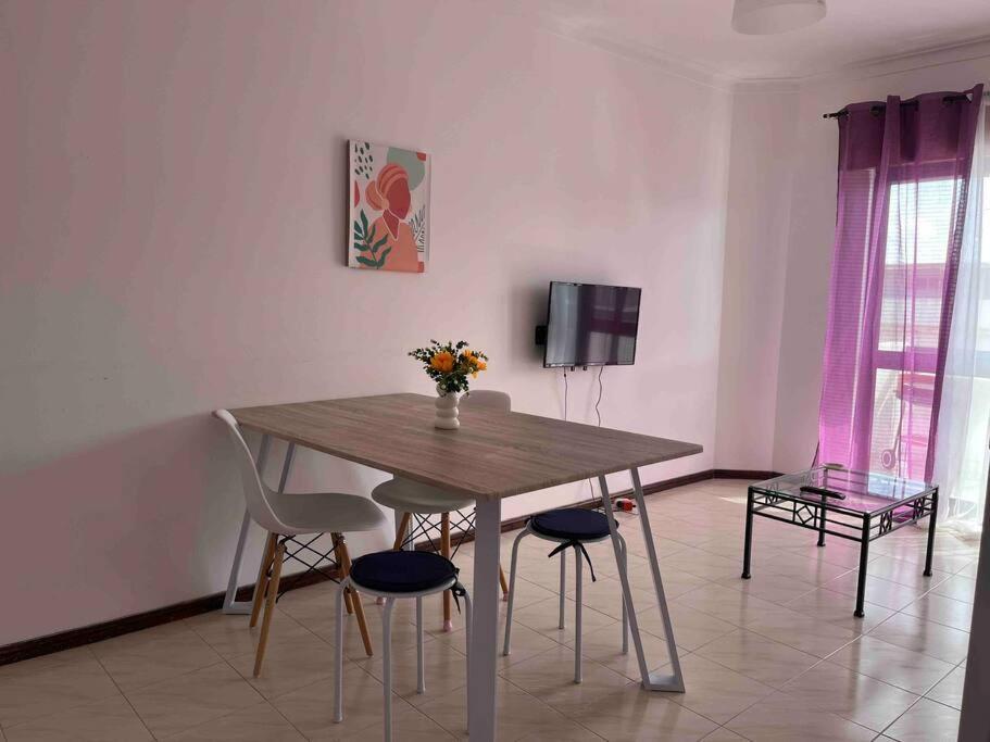 Cozy 2 Bedroom In Olhao Quelfes Exterior foto